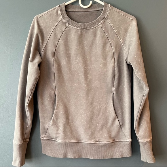 Lululemon Scuba Crew in Washed Dark Chrome - Picture 5 of 10